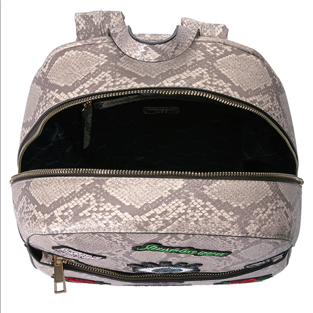 Backpack - Picture 4 of 5